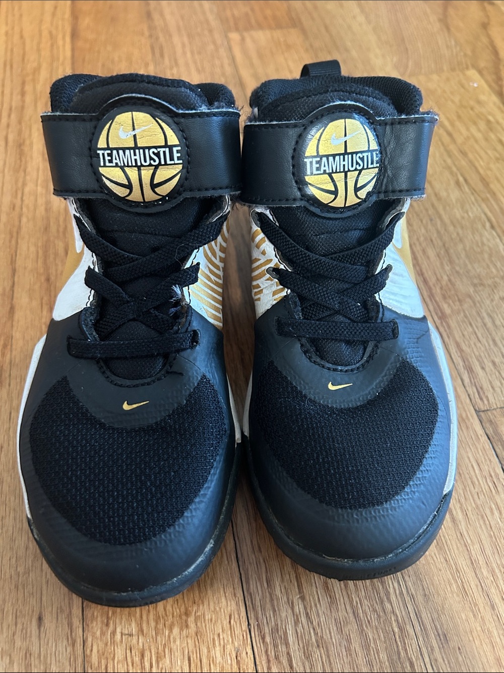Nike Kids Team Hustle D 9 Pre School Basketball Shoe 12C - Picture 2 of 6